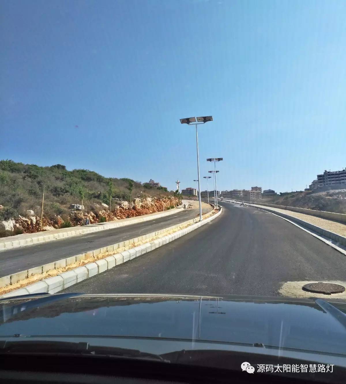 太陽能路燈，太陽能平板燈，光伏產(chǎn)業(yè)，綠色節(jié)能，太陽能路燈廠家