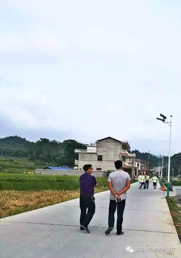 太陽(yáng)能路燈，太陽(yáng)能路燈廠(chǎng)家，太陽(yáng)能路燈價(jià)格，太陽(yáng)能平板燈，光伏照明，道路照明，助力新農(nóng)村建設(shè)，太陽(yáng)能路燈優(yōu)質(zhì)服務(wù)商