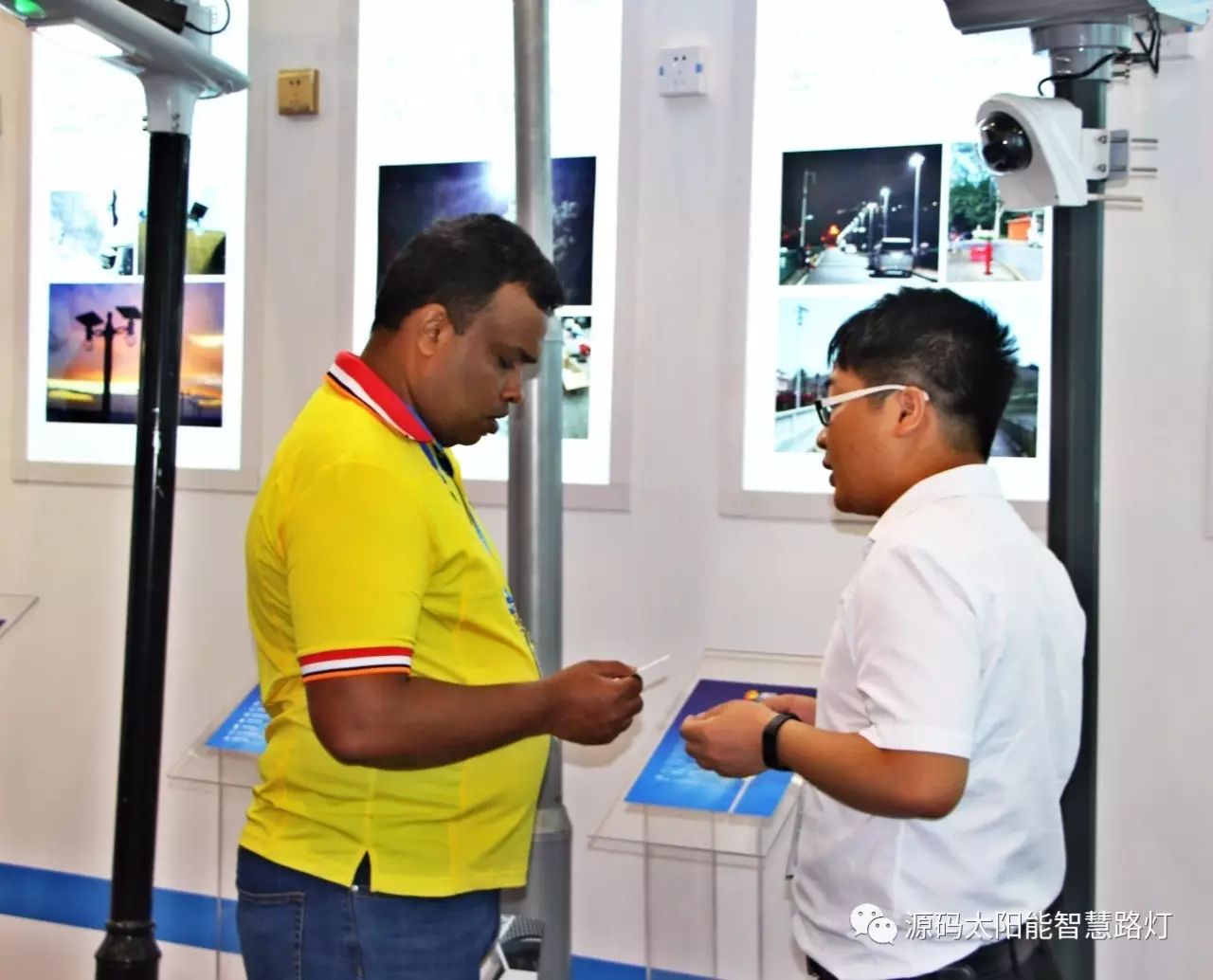 一帶一路，東盟展會(huì)，東盟博覽會(huì)，太陽(yáng)能路燈，太陽(yáng)能路燈廠家，光伏路燈廠家，太陽(yáng)能平板燈