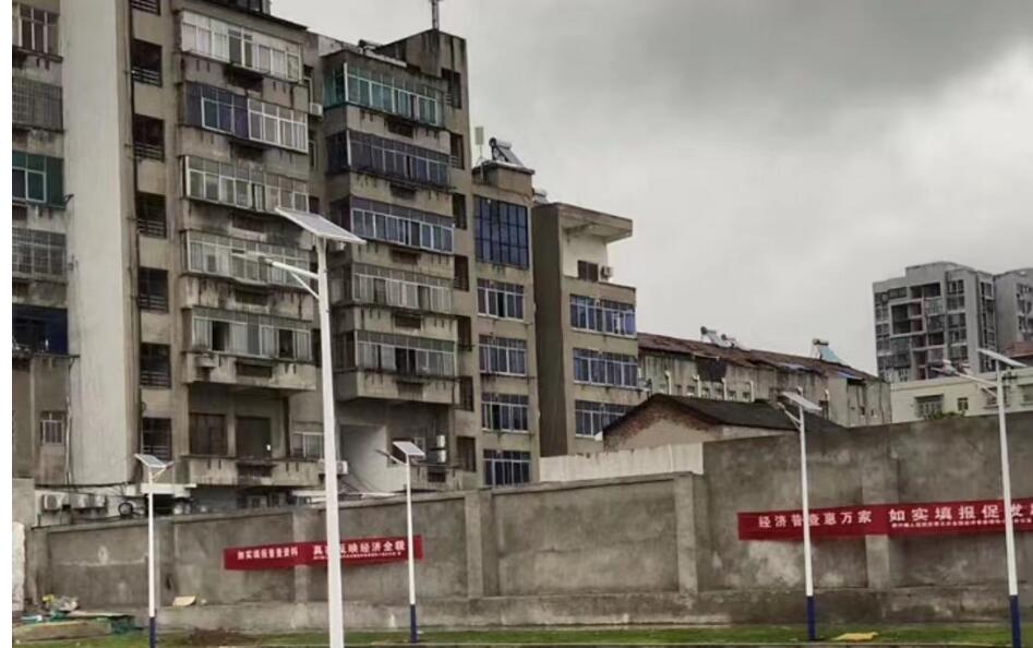 住宅區(qū)庭院燈如何實現裝飾性和功能性的結合？